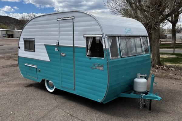 1956 Shasta 1500 Travel Trailer