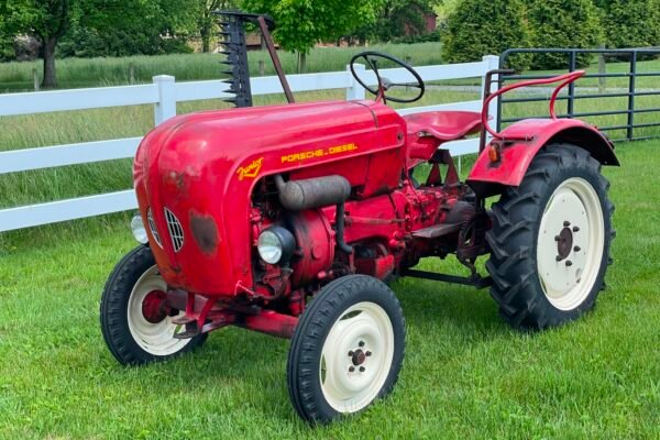 1959 Porsche-Diesel Junior 108 Tractor