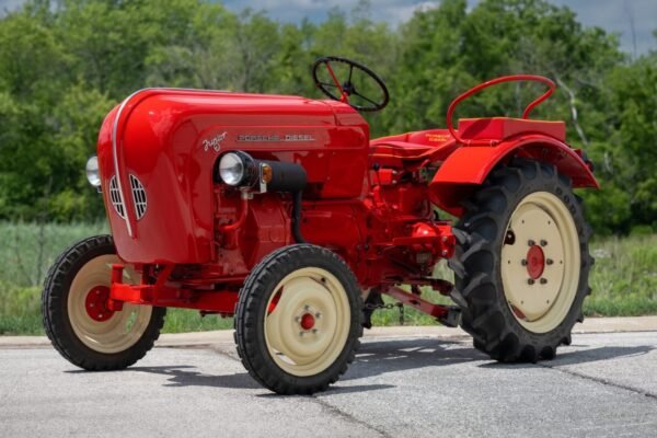 1960 Porsche-Diesel Junior 108 Tractor