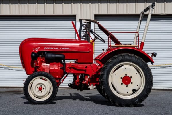1961 Porsche-Diesel Junior 108 Tractor