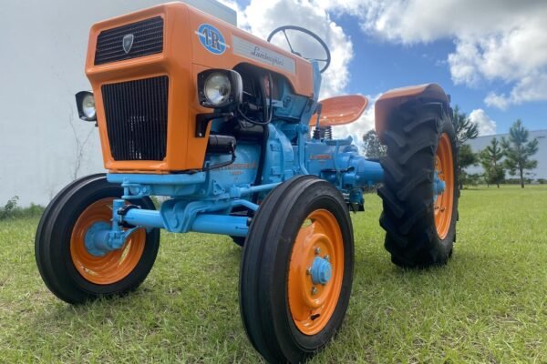 1968 Lamborghini 1R Tractor