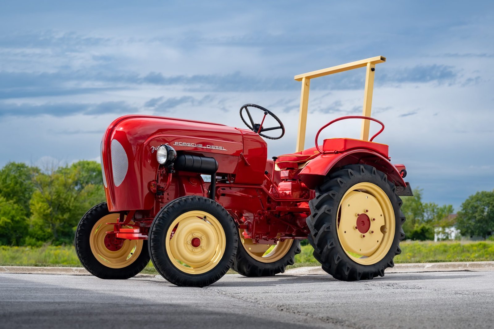 1961 Porsche-Diesel Junior 108 Tractor